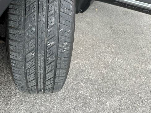 Used 2020 Ford Explorer XLT image 17