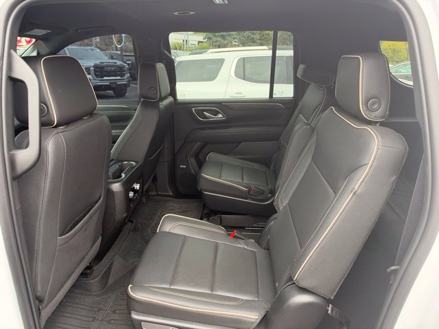 Used 2022 GMC Yukon XL SLT AWD/4WD image 24