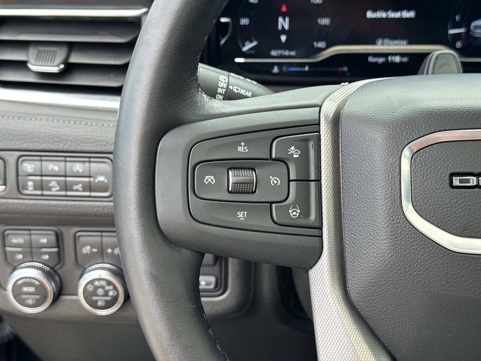Used 2024 GMC Yukon Denali w/ Advanced Technology Package AWD/4WD image 16