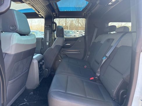 Used 2024 GMC Hummer EV 3X image 13