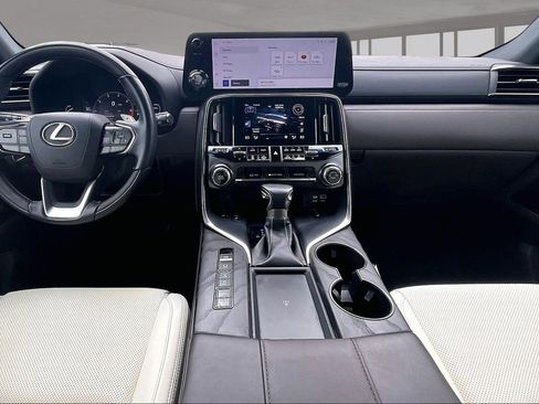 Used 2022 Lexus LX 600 4WD w/ Appearance Package image 14