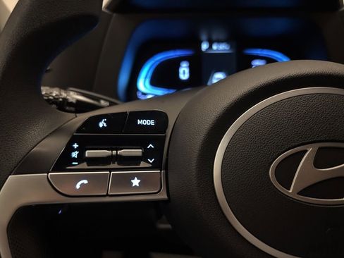 Certified 2026 Hyundai Elantra SE image 17