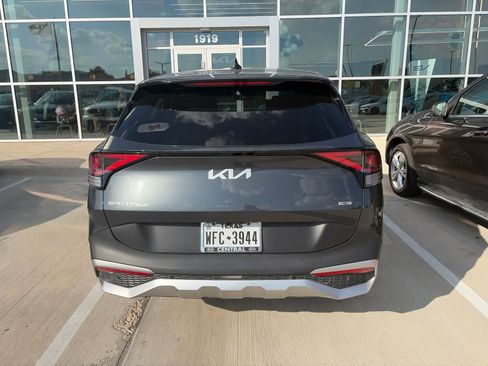 Certified 2025 Kia Sportage LX FWD image 6