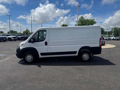 Used 2025 RAM ProMaster 2500 w/ Convenience Group FWD image 6