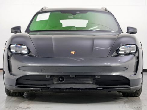 Used 2023 Porsche Taycan 4S w/ Performance Package image 7