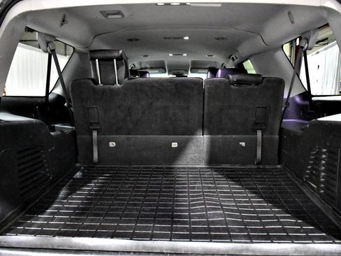 Used 2015 Chevrolet Suburban LT image 21
