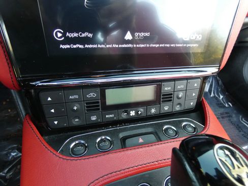 Used 2019 Maserati GranTurismo Sport image 53