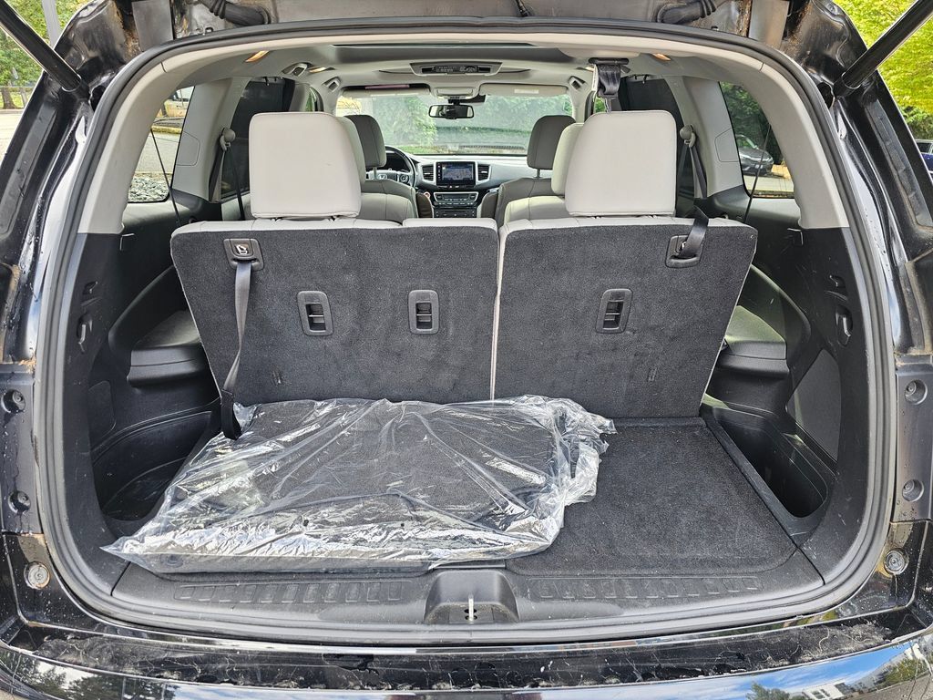 Used 2016 Honda Pilot Elite image 26