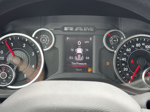 New 2026 RAM 2500 Tradesman AWD/4WD image 20
