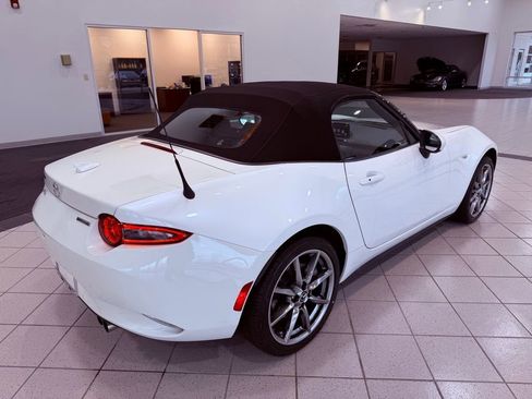 Used 2023 MAZDA MX-5 Miata Grand Touring image 10