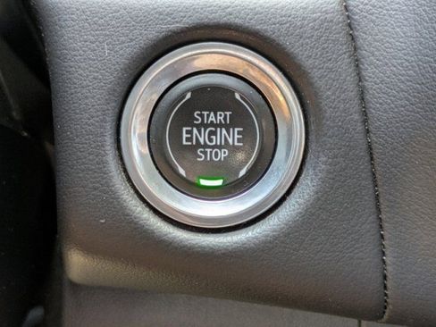 Used 2023 Chevrolet Suburban Premier AWD/4WD image 26