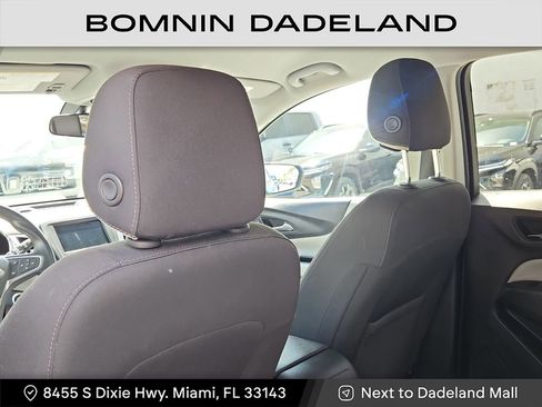 Used 2019 Chevrolet Equinox LS w/ LS Convenience Package image 9