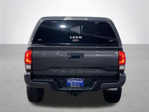 Used 2019 Toyota Tacoma TRD Off-Road image 11