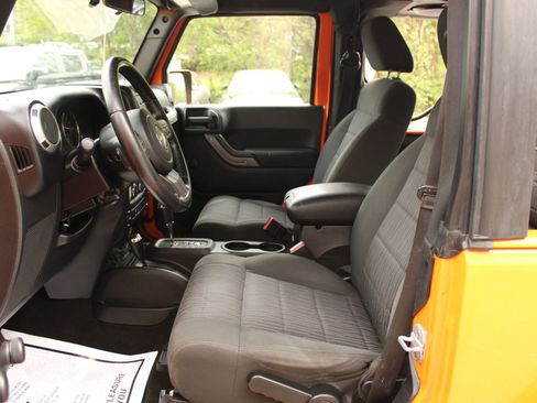 Used 2012 Jeep Wrangler Sport w/ Connectivity Group image 19