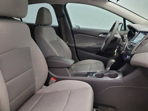 Used 2018 Chevrolet Cruze LT FWD image 21