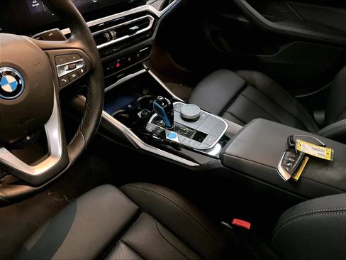 Used 2023 BMW i4 eDrive35 w/ Premium Package image 18