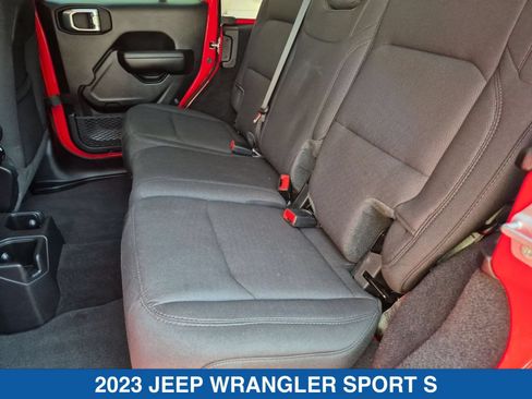 Used 2023 Jeep Wrangler Unlimited Sport AWD/4WD image 20