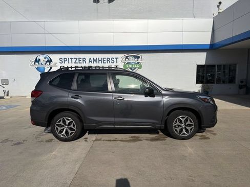 Used 2023 Subaru Forester Premium AWD/4WD image 11