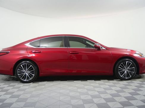 Used 2022 Lexus ES 350 w/ Premium Package FWD image 2