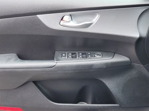 Certified 2023 Kia Forte LXS image 21