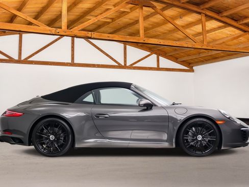 Used 2017 Porsche 911 Carrera image 7
