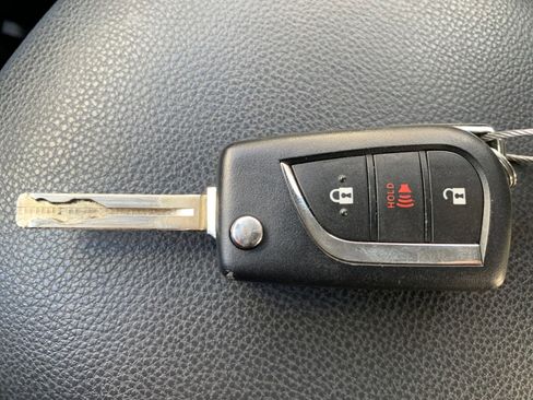 Used 2025 Toyota RAV4 LE image 22