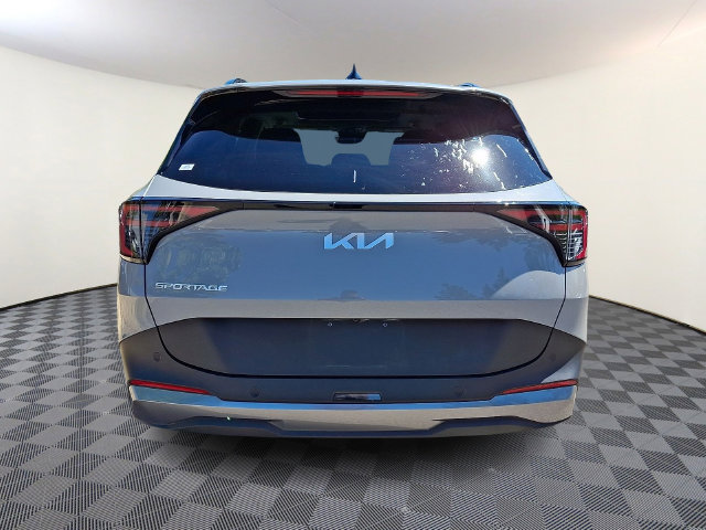 Certified 2026 Kia Sportage EX w/ EX Panorama Roof Package FWD image 6