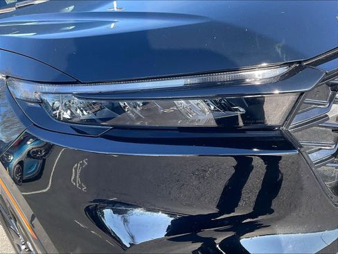 Used 2023 Honda CR-V Sport Touring image 31