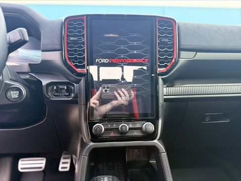 Used 2024 Ford Ranger Raptor image 2