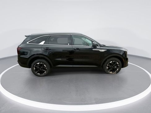 New 2026 Kia Sorento S image 9