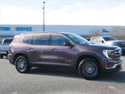 Used 2025 GMC Acadia Elevation image 2