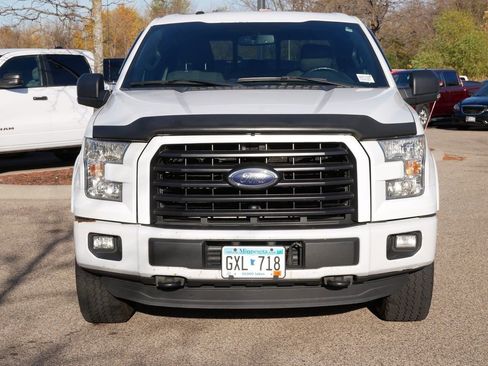 Used 2015 Ford F150 XLT w/ Equipment Group 302A Luxury image 10