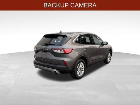 Used 2022 Ford Escape SE w/ Convenience Package FWD image 7