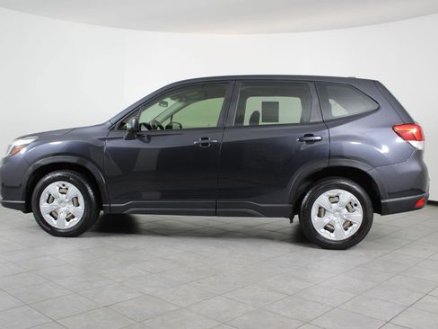 Used 2019 Subaru Forester 2.5i image 2