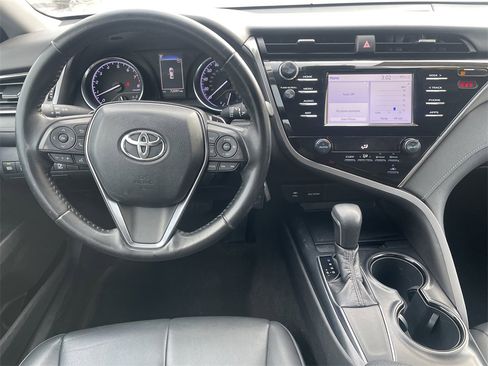 Used 2019 Toyota Camry SE image 15