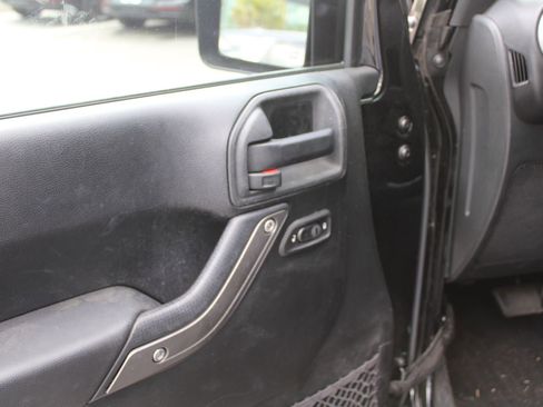 Used 2015 Jeep Wrangler Unlimited Sport w/ Quick Order Package 24S image 18