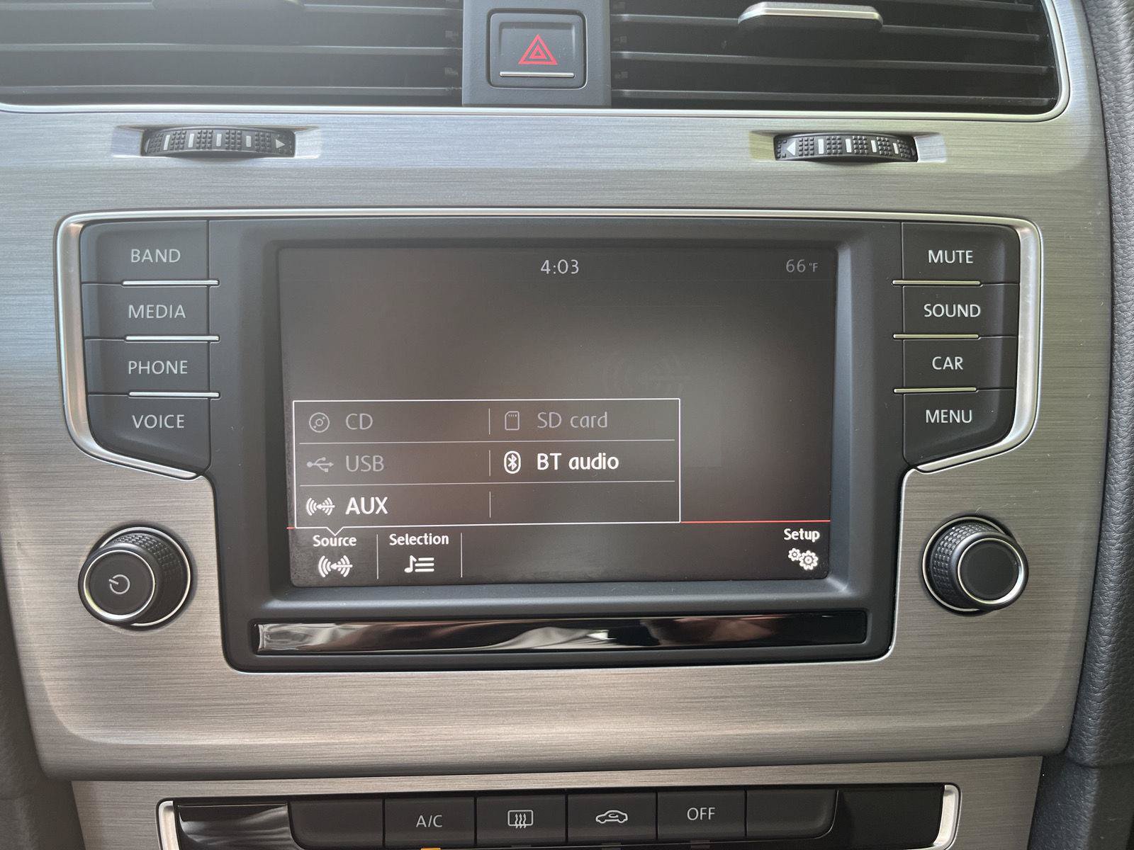 Used 2016 Volkswagen Golf S FWD image 14