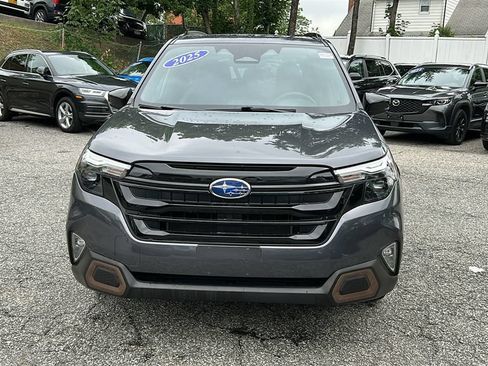 Used 2025 Subaru Forester Sport AWD/4WD image 2