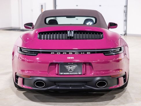 Used 2023 Porsche 911 Carrera w/ Premium Package RWD image 8