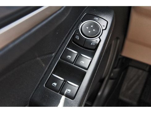 Used 2022 Ford Escape SEL FWD image 22