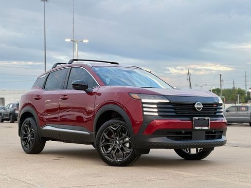 Certified 2026 Nissan Kicks SR w/ Cold Weather Package FWD image 2