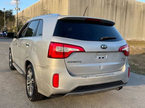 Used 2014 Kia Sorento SX w/ 3rd Row Package image 7