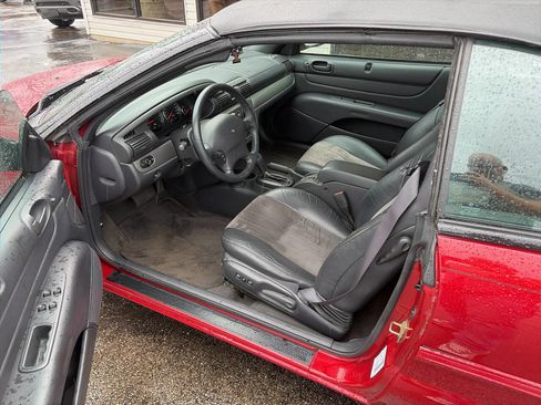 Used 2004 Chrysler Sebring LXi image 7