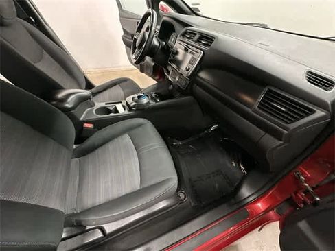 Used 2018 Nissan Leaf SV w/ SV All Weather Package image 21