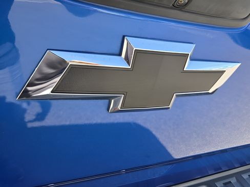 Used 2018 Chevrolet Colorado Z71 AWD/4WD image 32