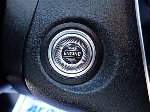 Used 2021 Mercedes-Benz GLC 63 AMG 4MATIC image 25