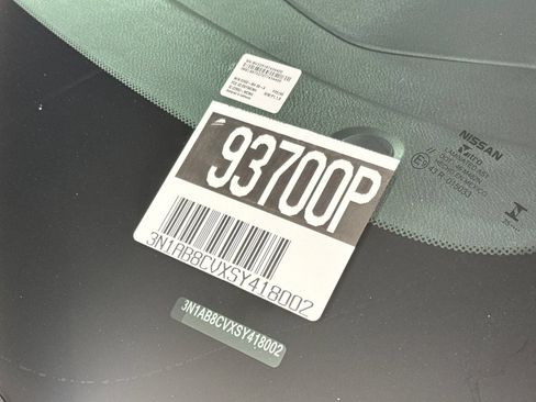 Used 2025 Nissan Sentra SV FWD image 23