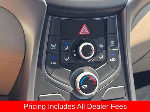Used 2014 Hyundai Elantra SE FWD image 24