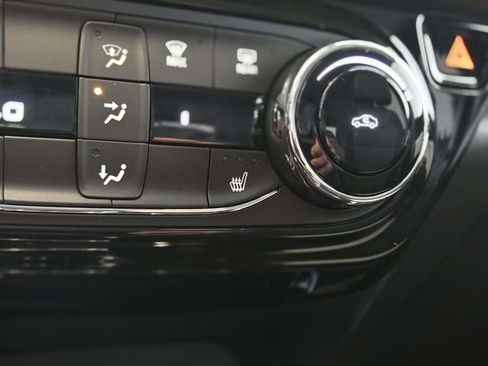 New 2026 Chevrolet Trax LT w/ Driver Confidence Package FWD image 21