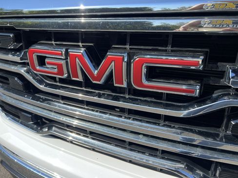 Used 2023 GMC Sierra 1500 SLT w/ SLT Premium Package image 32